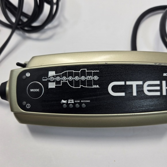 CTEK MXS 5.0 Battery Charger 12V 4.3A 8-Step Charging Model 1090 Gold Black - Picture 2 of 8